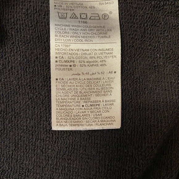 Old Navy girls Sweatshirt black. Size: 8 girl. - Picture 4 of 5